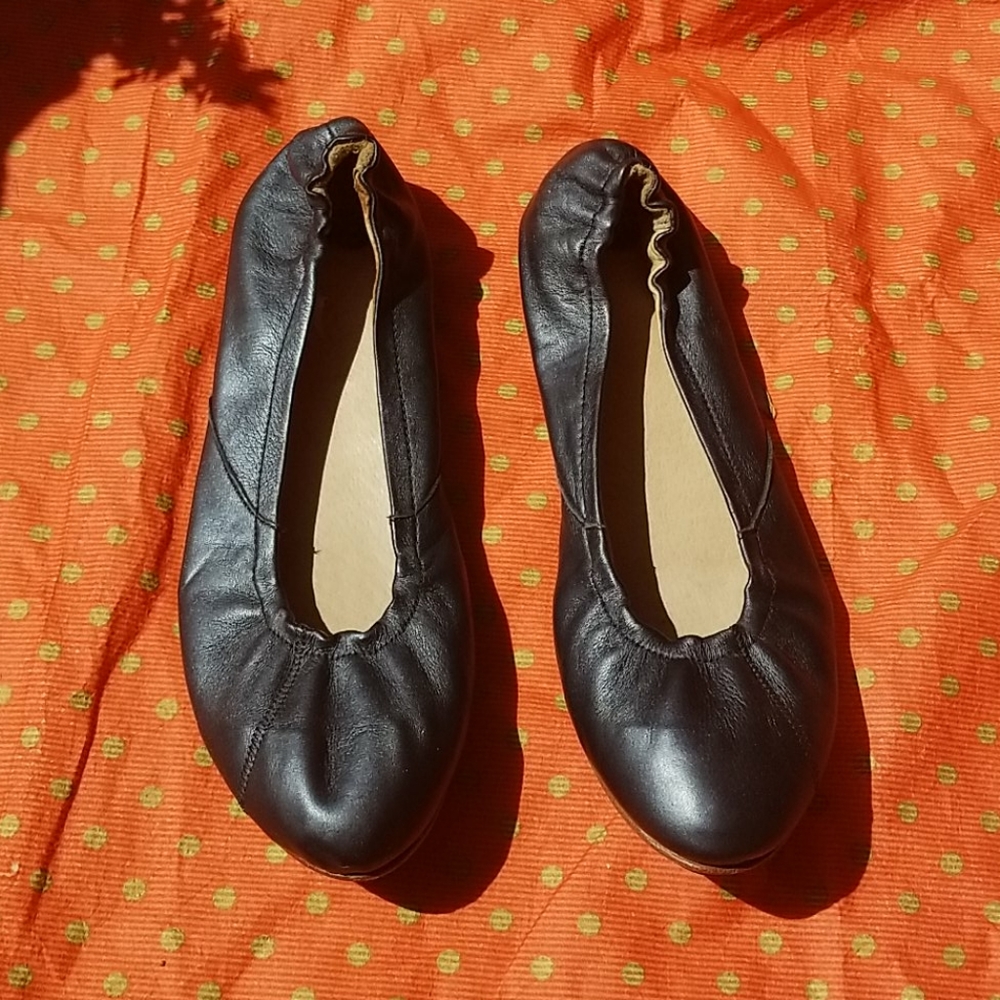 SOREL womans flat size 9